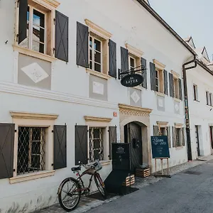 Layer Residences Frühstückspension Kranj